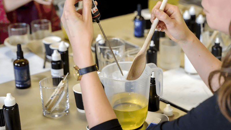 فرق عطر و ادکلن