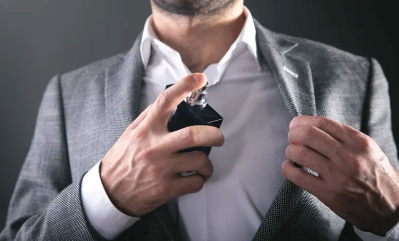 عوارض استفاده از ادکلن برای پوست