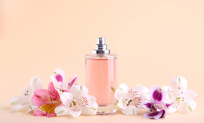 نقش شیمی بدن در بوی عطر