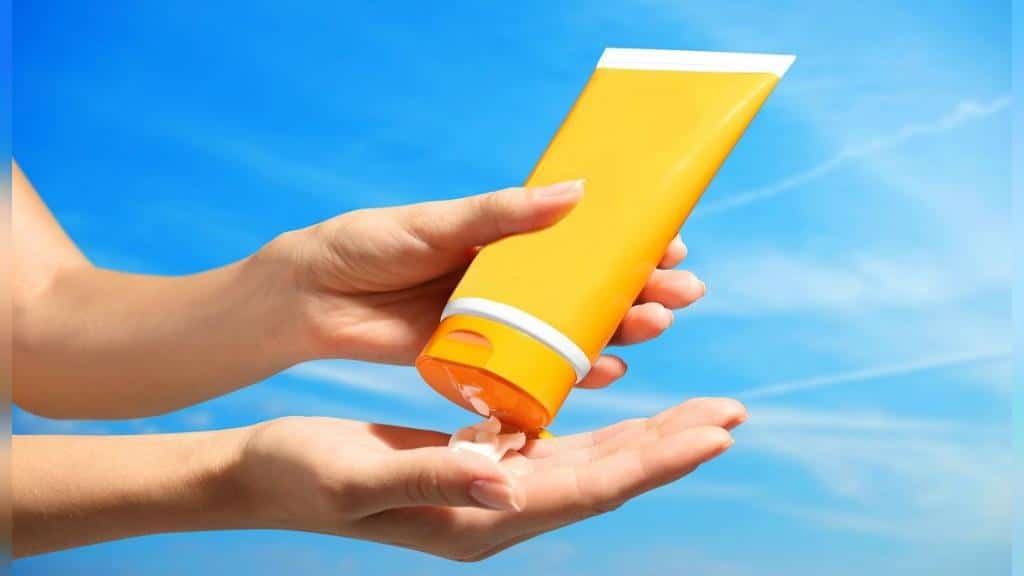 اهمیت استفاده از ضد آفتاب در زمستان